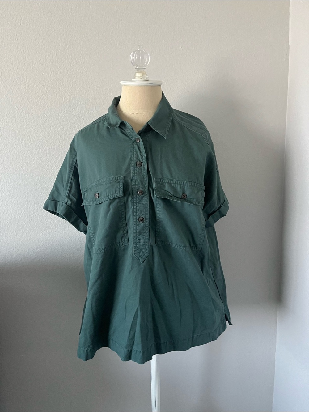 Universal Thread Green Short-Sleeve Button Pullover Shirt
